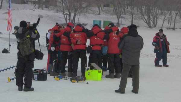 Золотые медали сборной России на чемпионате мира по ловле на мормышку со льда