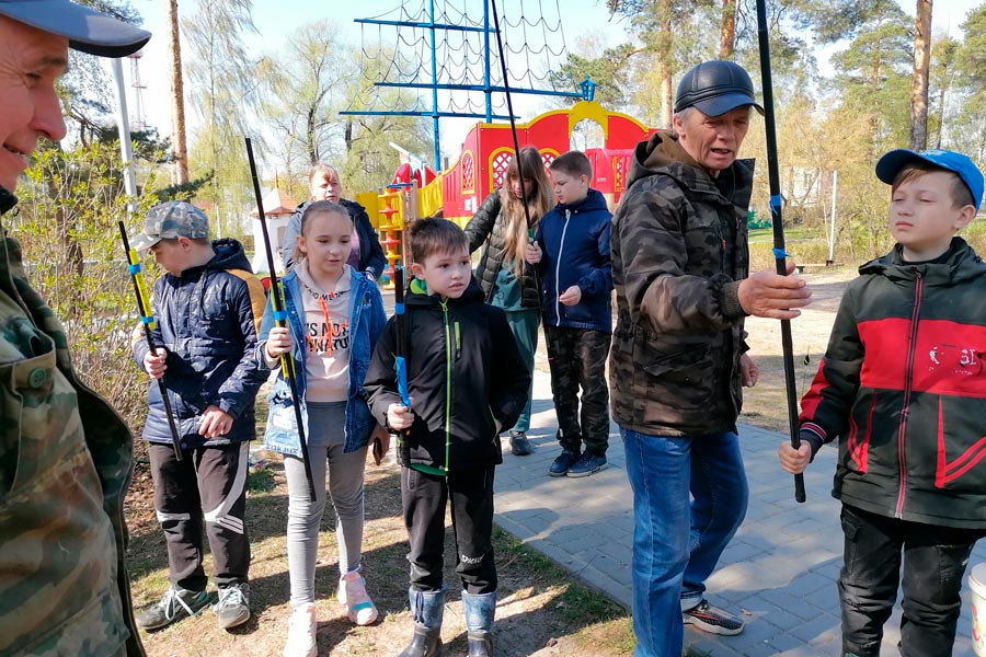 7 мая в городском парке города Кулебаки Нижегородской области прошли традиционные детские соревнования по ловле поплавочной удочкой посвященные Дню Победы в ВОВ.